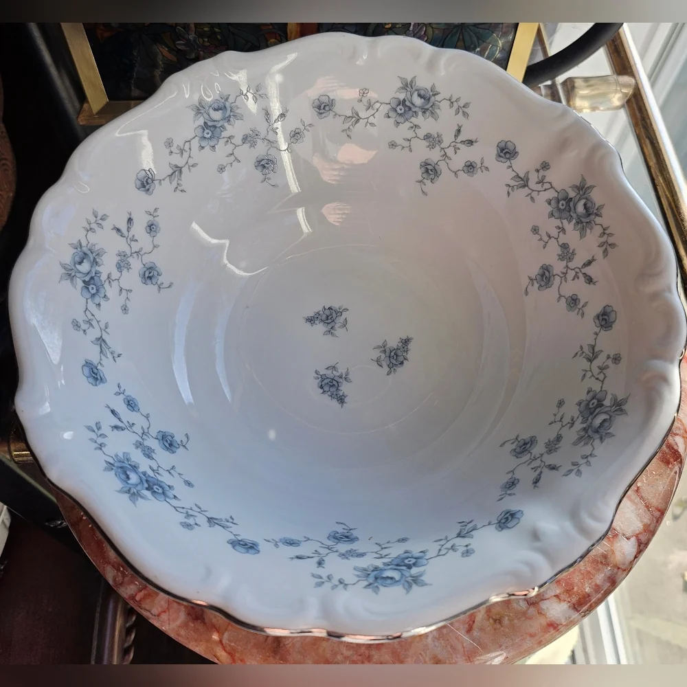 Johann Haviland Blue Garland Vegetable Bowl